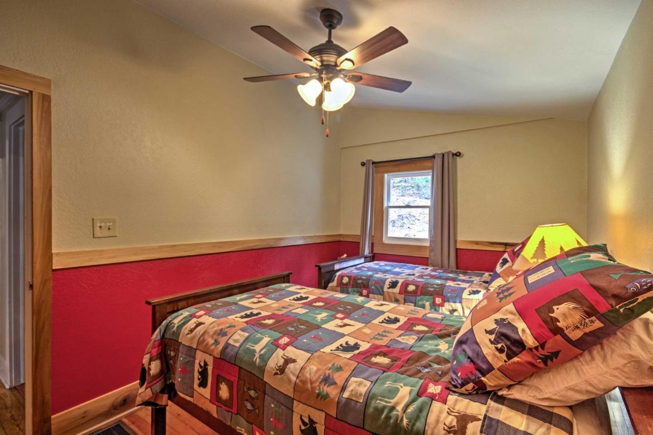Rustic 20 Acres With Swimming Pond! Asheville