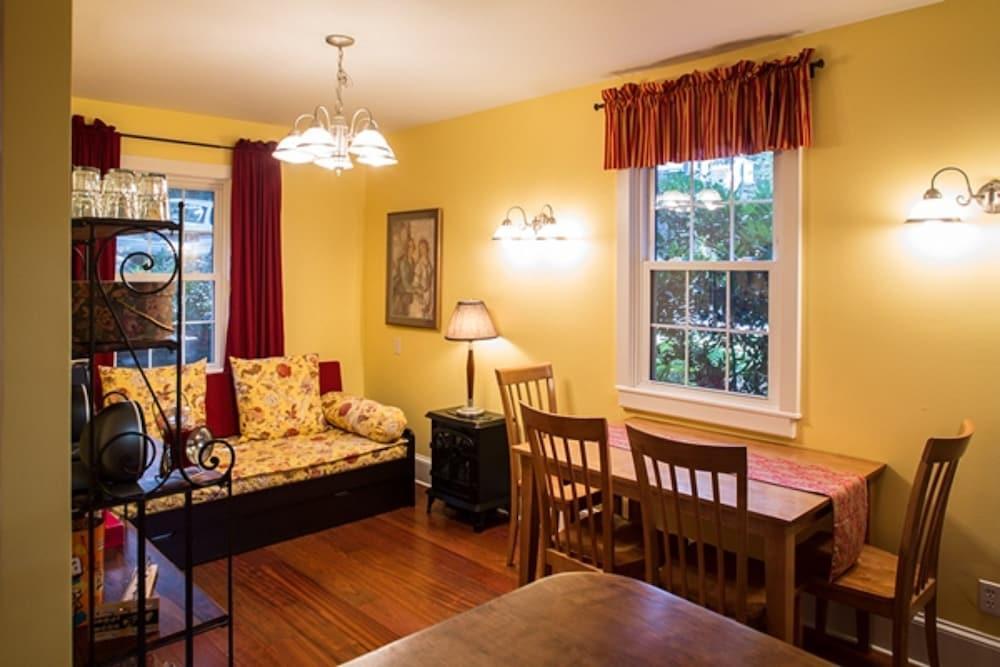 Sweet Biscuit Bed & Breakfast Asheville