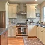 Star Location With Spacious Layout