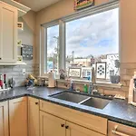 Star Location With Spacious Layout