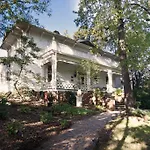 Rankin House Inn