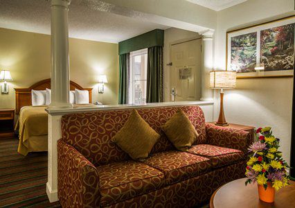 Quality & Biltmore East 2* Asheville