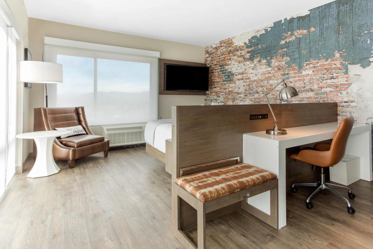 Hotel Cambria Downtown 4*