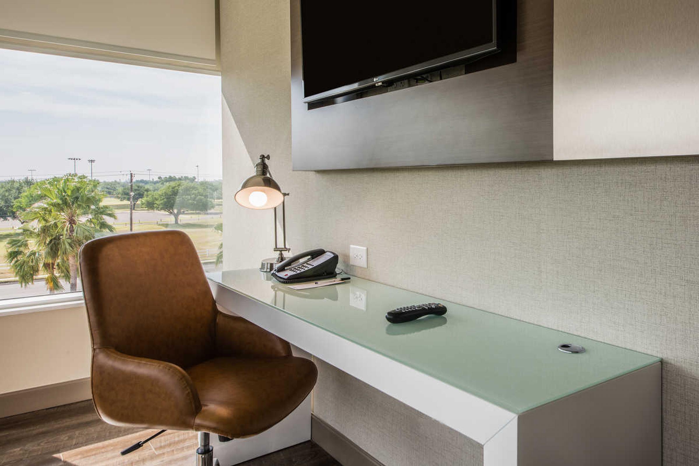 Hotel Cambria Downtown 4*