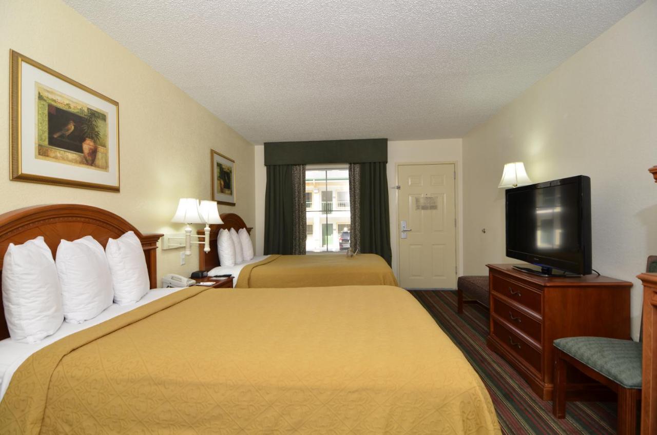 Quality & Biltmore East Hotel 2*