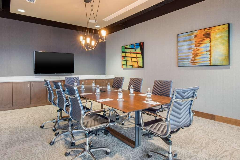 Cambria Downtown Hotel