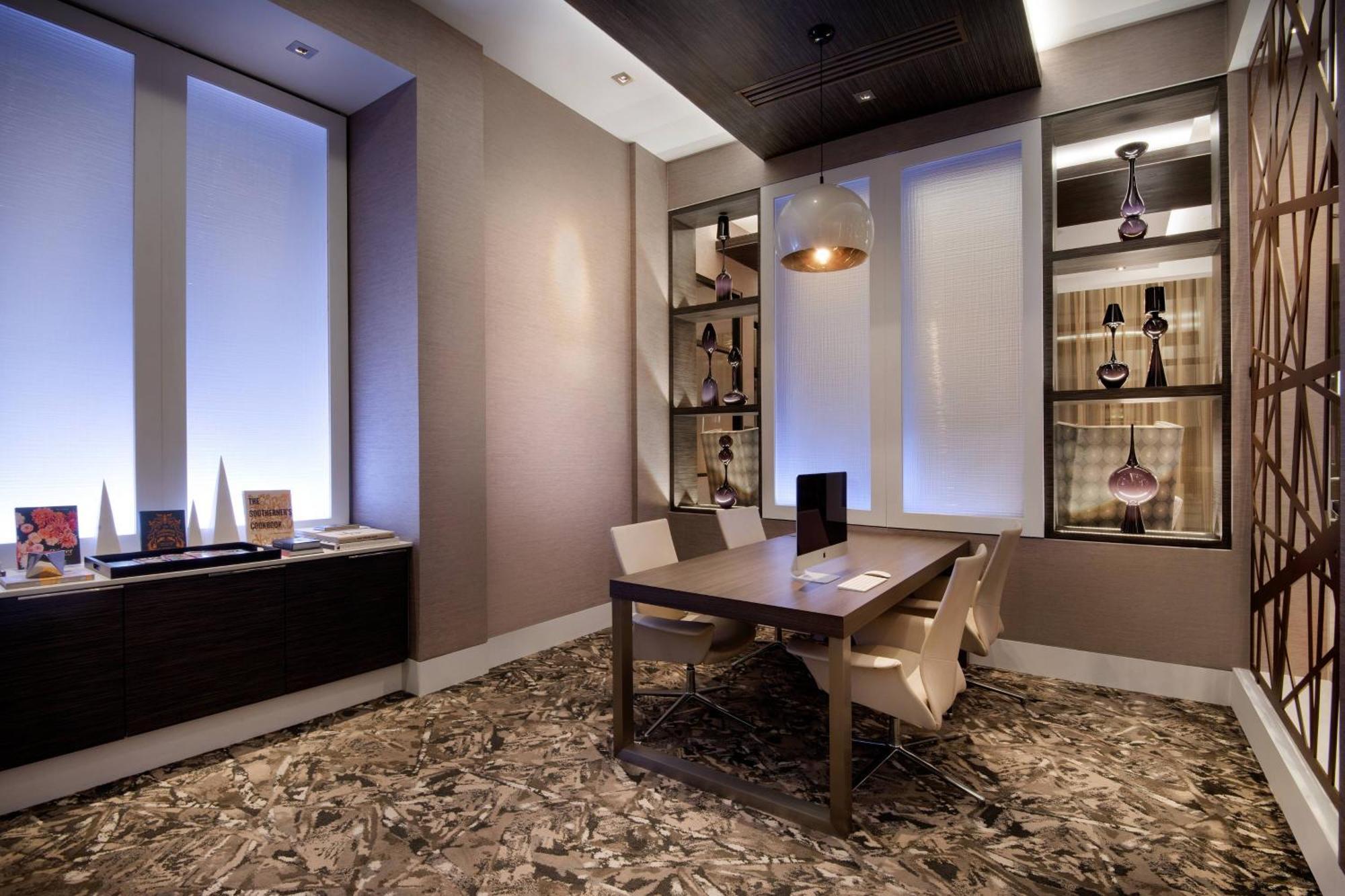 Hotel Ac Downtown 3*