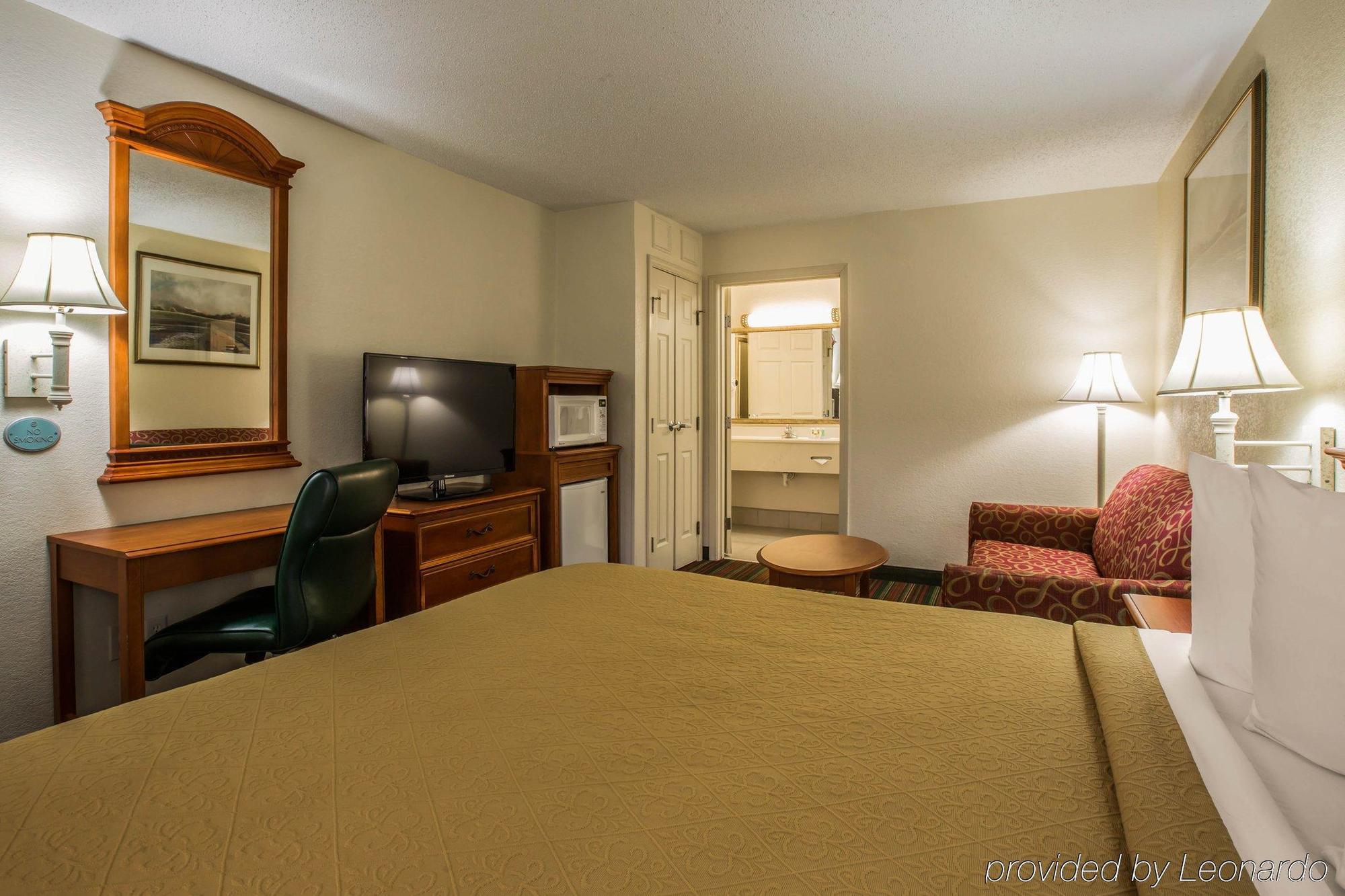 Hotel Quality & Biltmore East 2*