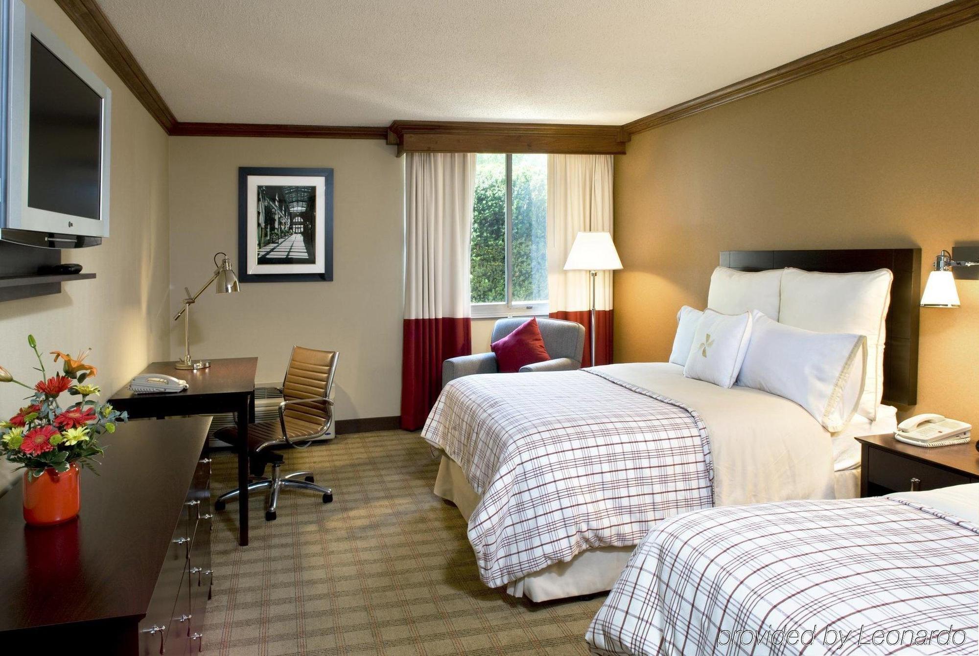 Four Points By Sheraton Downtown