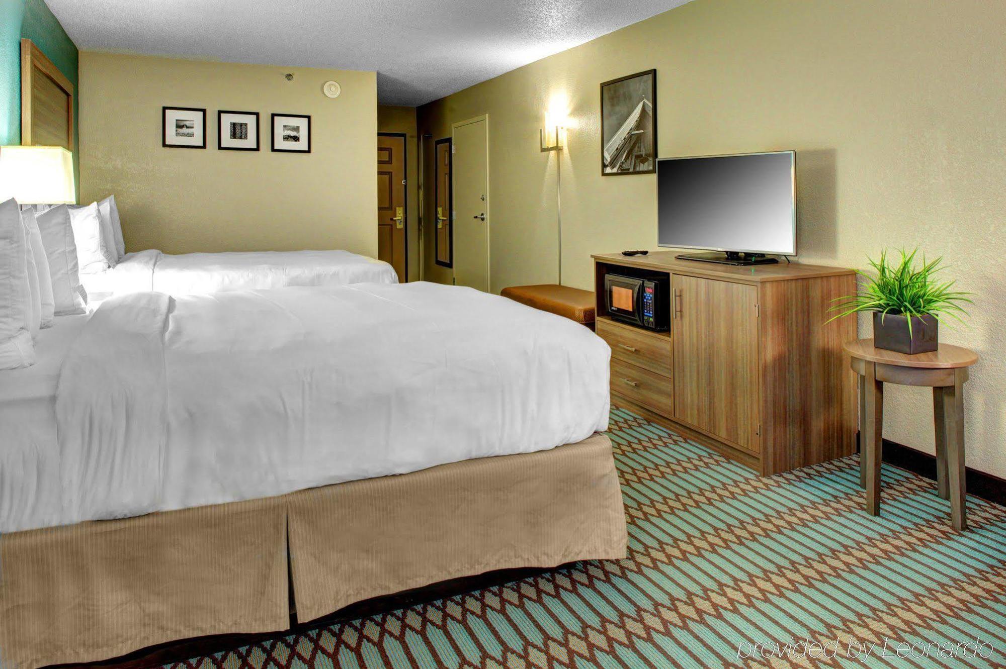 Country & By Radisson Downtown Tunnel Road Asheville