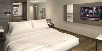 Hotel Cambria Downtown