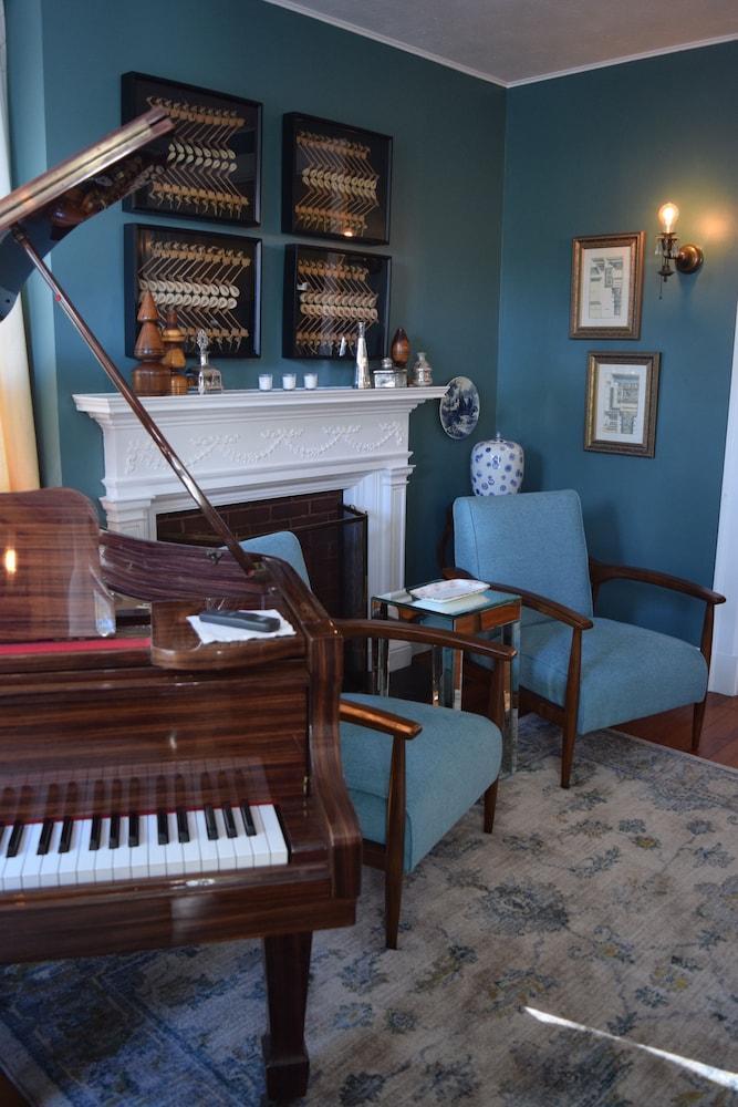The Applewood Manor Asheville